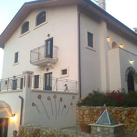 Locanda Dell'Asino D'Oro Βίλα Σουλμόνα Εξωτερικό φωτογραφία