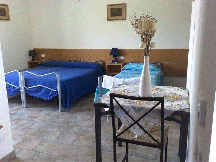 Locanda Dell'Asino D'Oro Βίλα Σουλμόνα Δωμάτιο φωτογραφία
