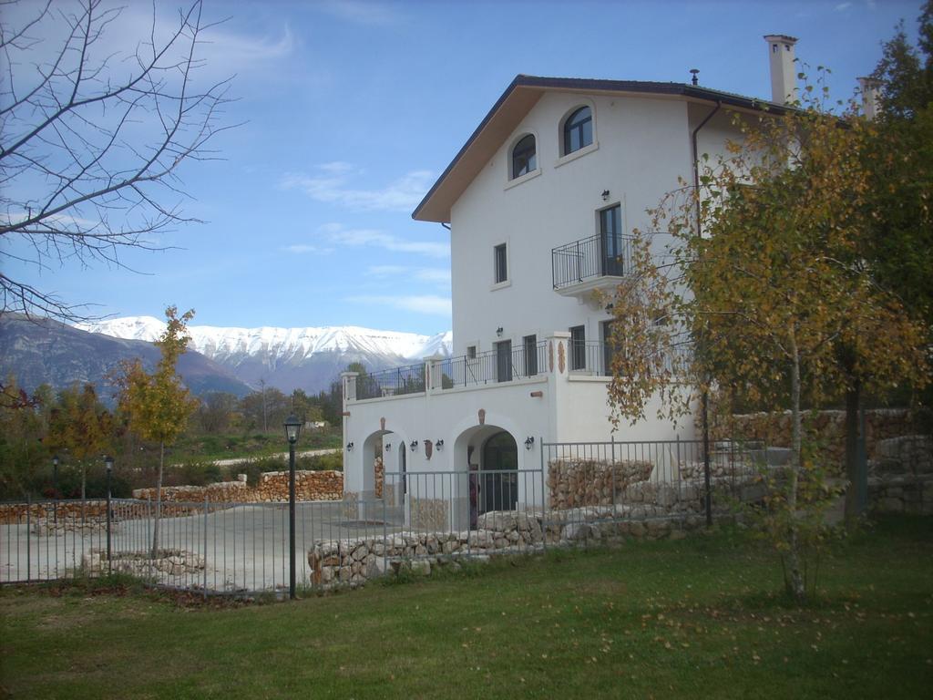 Locanda Dell'Asino D'Oro Βίλα Σουλμόνα Εξωτερικό φωτογραφία
